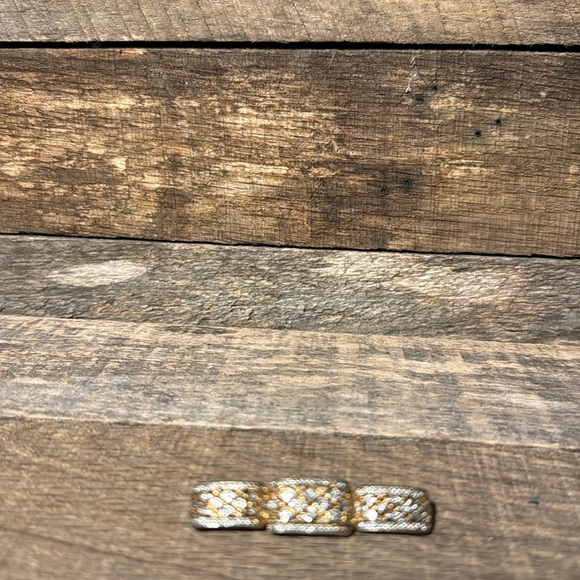 💰BOGO FREE Vintage Gold Tone Bar Pin Broach - Picture 3 of 6